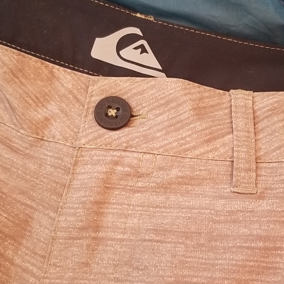 NWOT Quiksilver Slub 19" Amphibians Swim Shorts - Picture 4 of 7